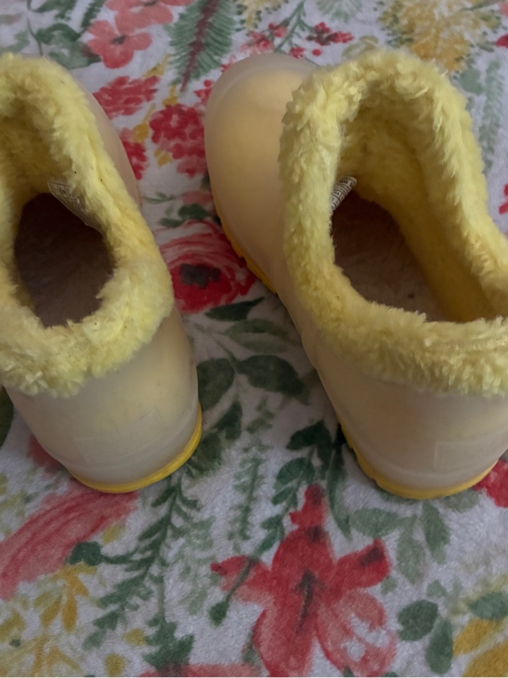 Women's Cozy Faux-Fur Lined Slip-On Rain Clogs - Yellow - Picture 5 of 7